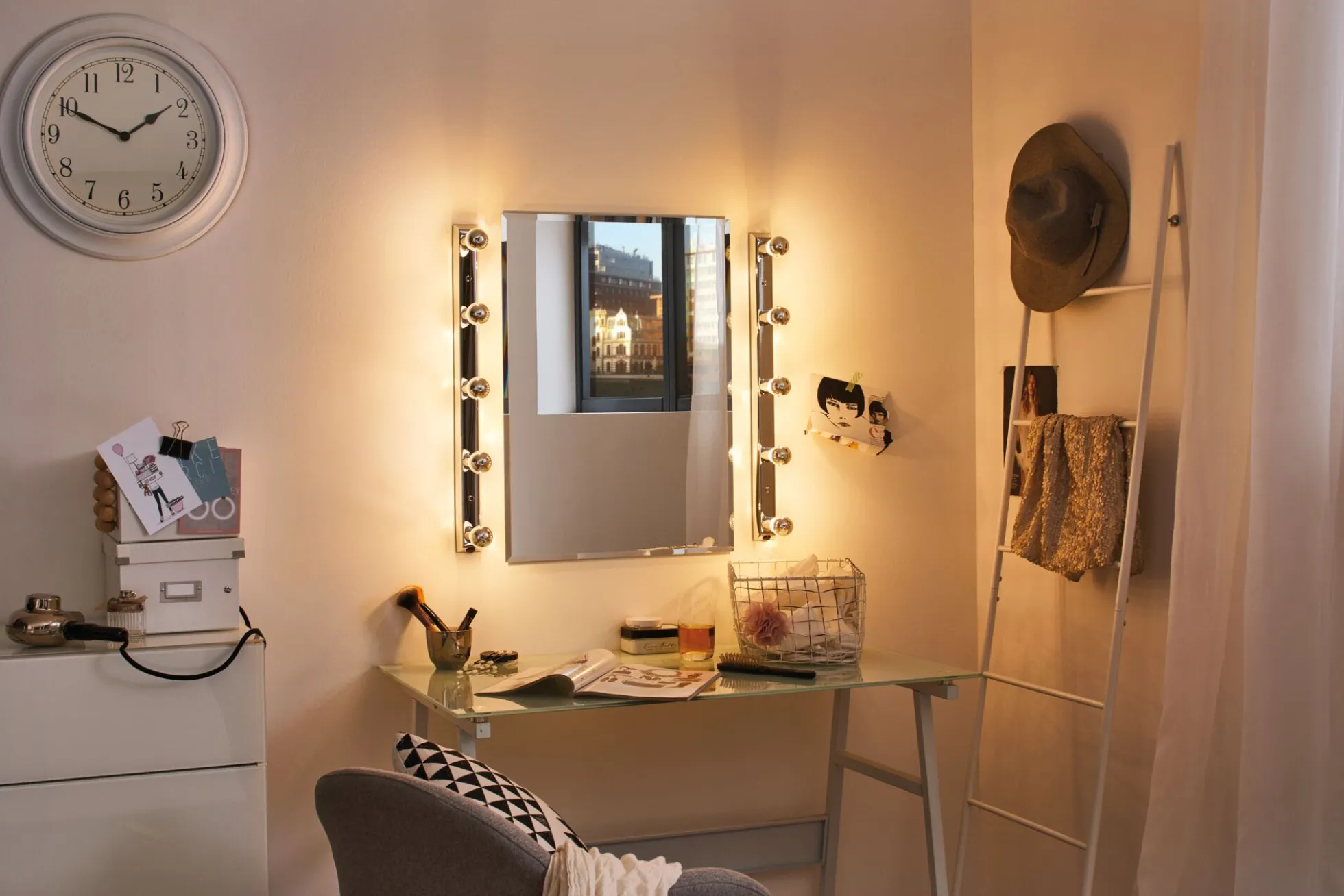 Modern Classic Edition Standard 230V - LED Tropfen Kopfspiegel E27
