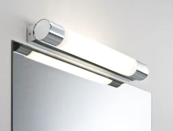 Selection Bathroom LED Spiegelleuchte - Orgon Steckdose
